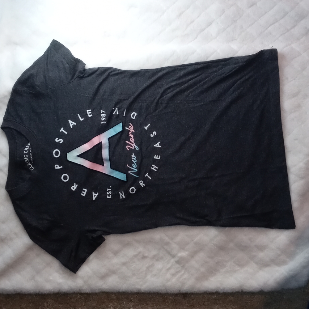 Aeropostale classic crew t-shirt size small